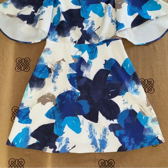 Belle Badgley Mischka Blue Abstract Print Bell Short Sleeve Knee Length Dress - Picture 4 of 16